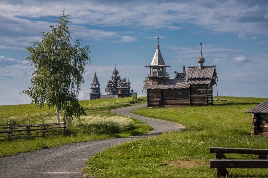 Церковь Преображения Господня на острове Кижи, Карелия